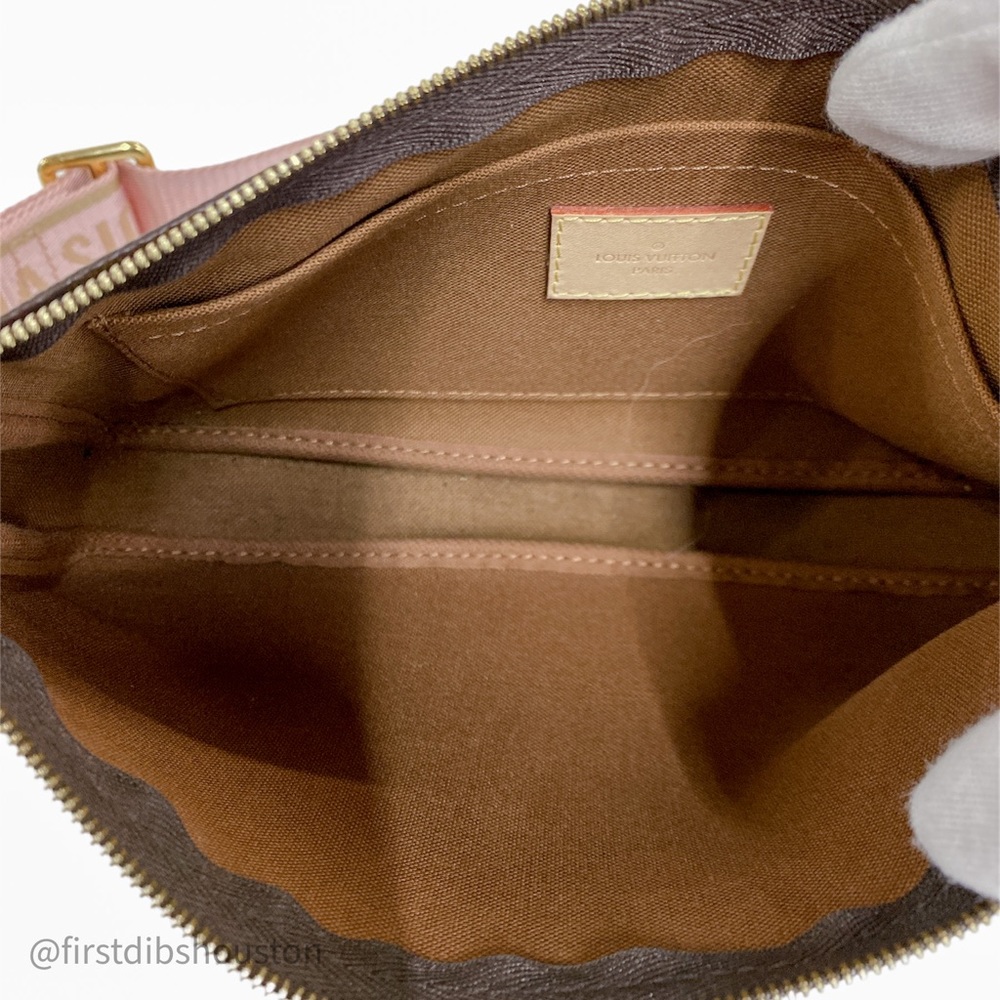 LOUIS VUITTON Monogram Multi Pochette Accessories - Picture 10 of 11